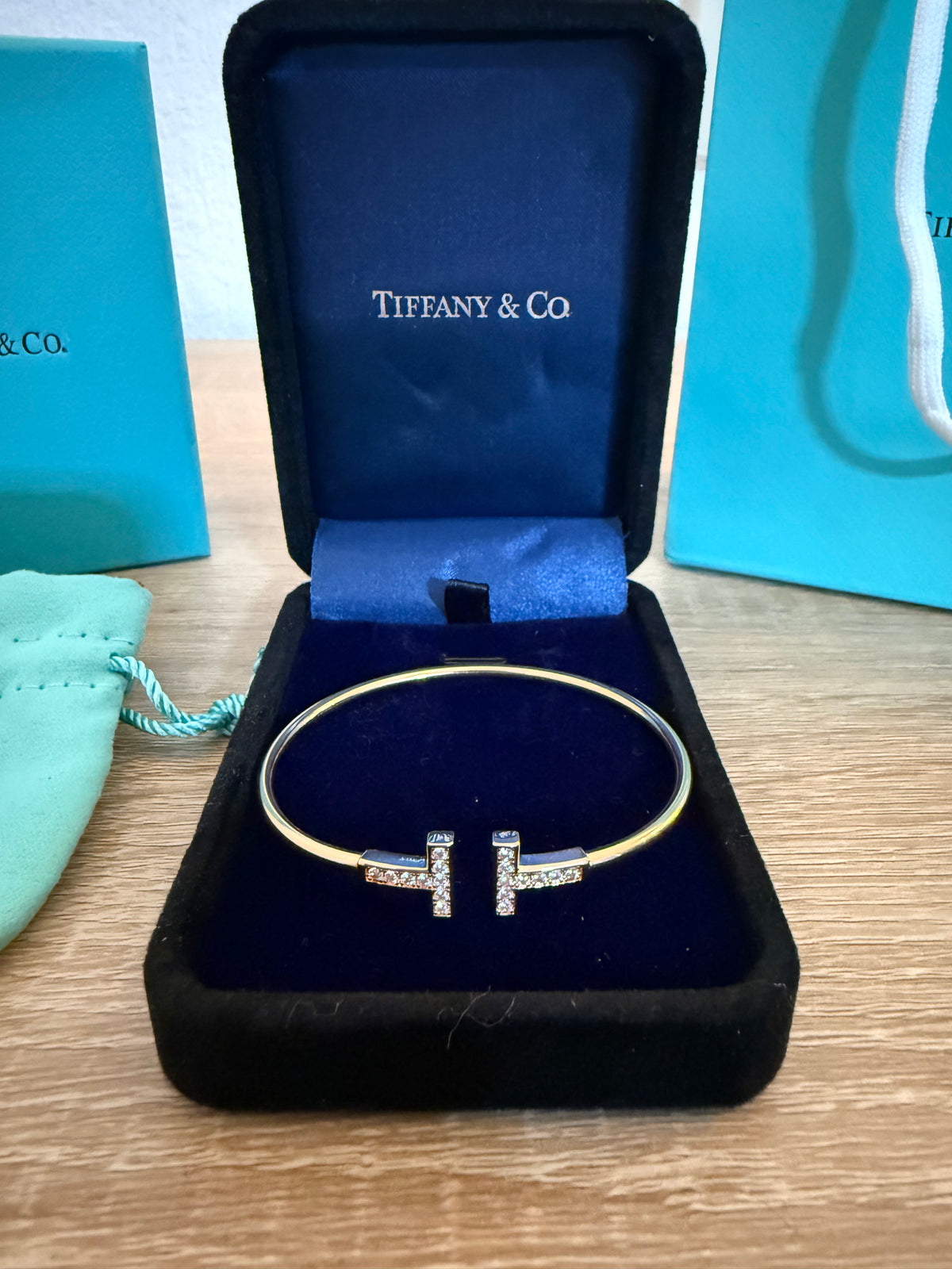C bangle gold