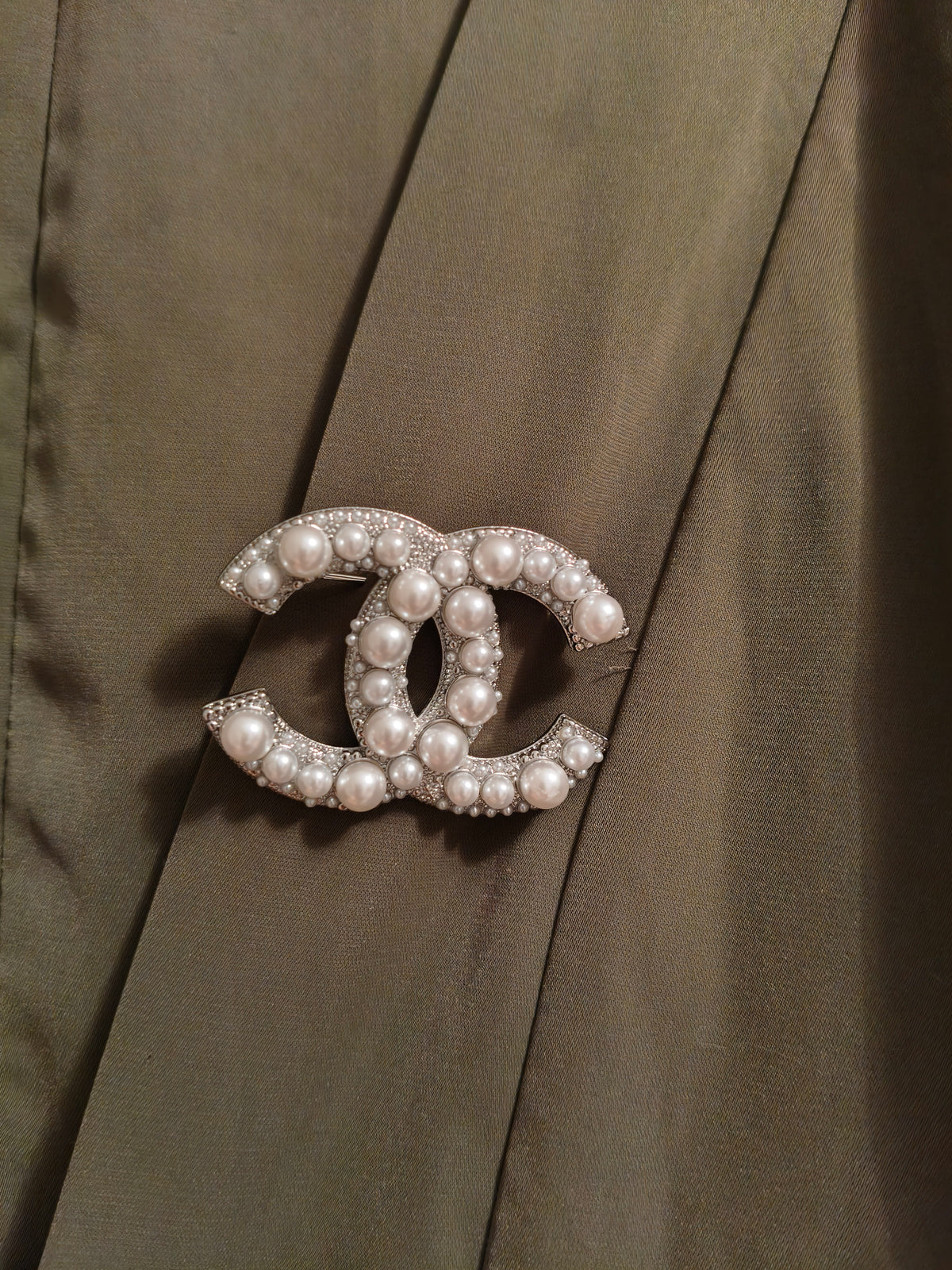 Parel broche